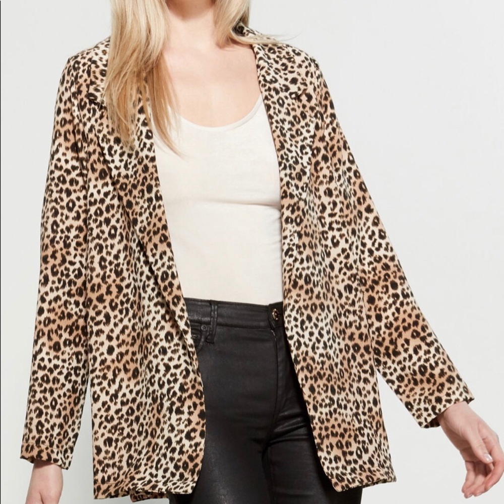 LUSH | Leopard Print Soft Blazer - Picture 4 of 4